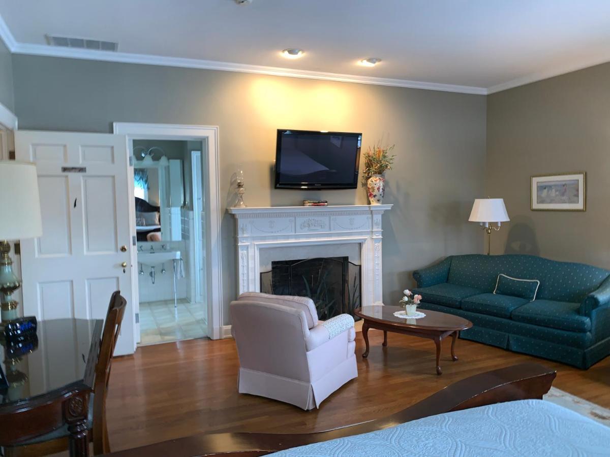 Farrell House At Sunnybrook Trout Club Bed & Breakfast